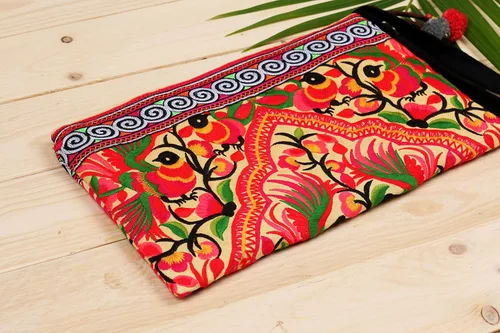 Vista 3 de changnoi Bolsa de mano hecha a mano, bolsa de cosméticos bordada Hmong Tribes