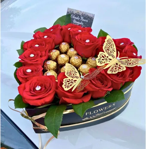Vista 4 de UNIKPACKAGING Juego de 3, flores en forma de corazón/cajas de regalo (negro)