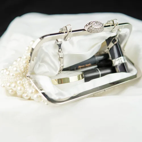 Vista 8 de Ofuleo Bolsos de mano de perlas de lujo, bandolera de cristal para mujer, para boda, noche, fiesta casual, Blanco