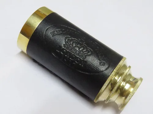 Vista 2 de Telescopio de latón de mano de 6 pulgadas con caja de madera, navegación pirata con ancla caja de madera