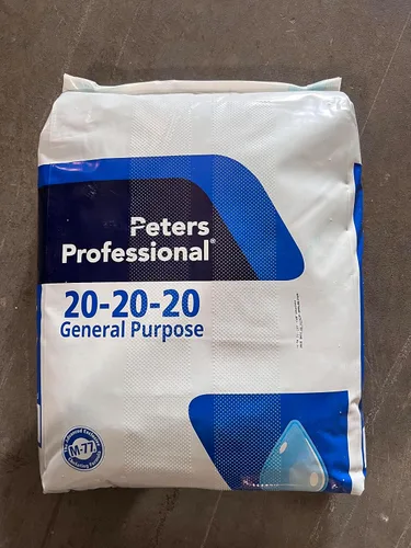 Vista 2 de Peters Professional 20-20-20 Fertilizante de uso general 3 libras (1)