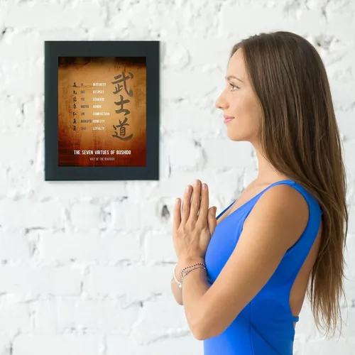Vista 5 de Seven Virtues Of Bushido - Arte de pared con citas inspiradoras, decoraciones de pared motivacionales, impresión de pergamino envejecido perfecta