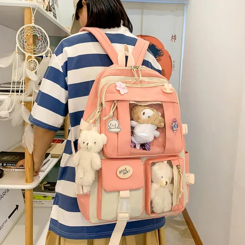 Vista 4 de pdghiue Juego de mochila Kawaii estética de 5 piezas con pin Kawaii y accesorios colgantes, material de nailon Duradero y adorable, Rosado, Kawaii