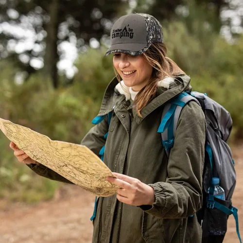 Vista 5 de Gorra de béisbol de camuflaje personalizada que preferiría estar acampando algodón negro bordado
