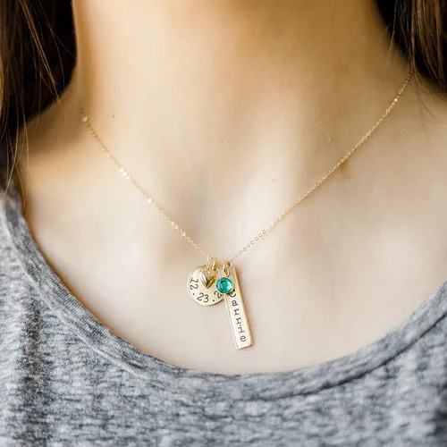 Vista 3 de Collar de piedra natal con nombre personalizado relleno de oro de 14 quilates, joyería de piedra natal del día de la madre, colgante de mamá