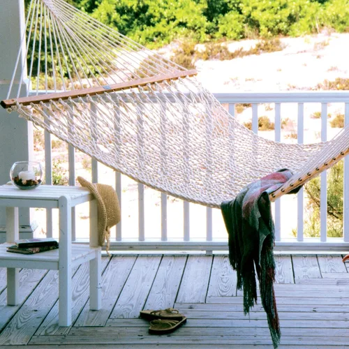 Vista 2 de Original Pawleys Island Hamaca de cuerda de algodón original presidencial de 15OC con cadenas de extensión gratis y ganchos para árboles, hecha a