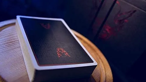 Vista 2 de Murphy's Magic Supplies, Inc. Hannya Playing Cards Versión 2 Baraja de póquer Coleccionable