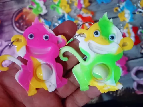 Vista 3 de Paquete de 24 juguetes divertidos de burbujas para niños, niños, aulas, estudiantes, regalos de profesores, recuerdos de fiesta de cumpleaños