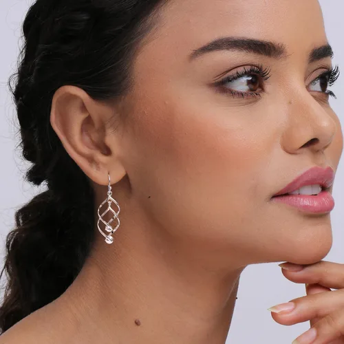 Vista 2 de LeCalla Aretes colgantes de plata de ley 925 para mujer, aretes colgantes de lágrima Aretes colgantes de gancho de pescado Regalo de joyería