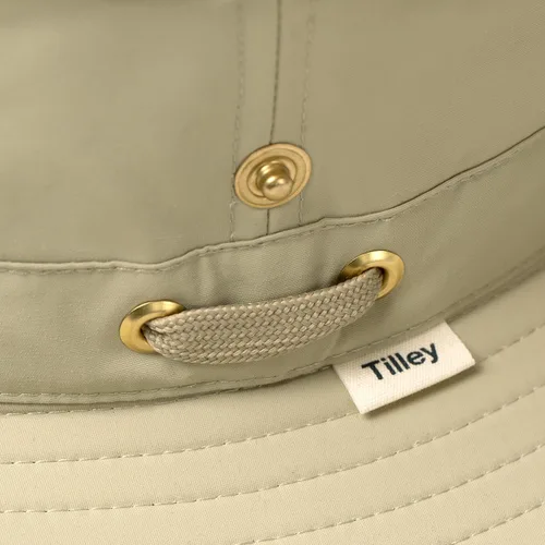 Vista 5 de Tilley Men's Outdoor Hat