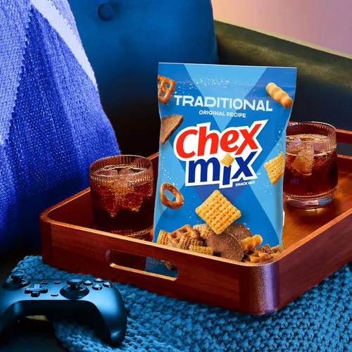 Vista 6 de Traditional Chex Mix, receta original, tamaño familiar, 12.5 oz