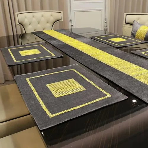 Vista 7 de Juego de 2 manteles individuales de Navidad, manteles individuales para mesa de comedor, lentejuelas doradas, diamantes de imitación, color negro