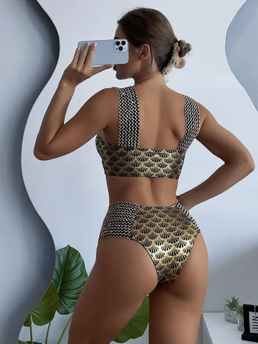 Vista 2 de WDIRARA Conjunto de bikini de 2 piezas con estampado metálico y tirantes anchos para mujer