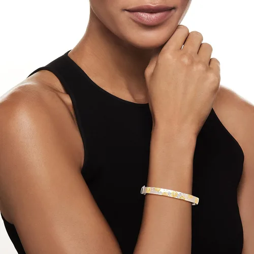 Vista 2 de Ross-Simons Pulsera de girasol acentuada con diamantes en plata de ley de 2 tonos Diamante Tela vaquera