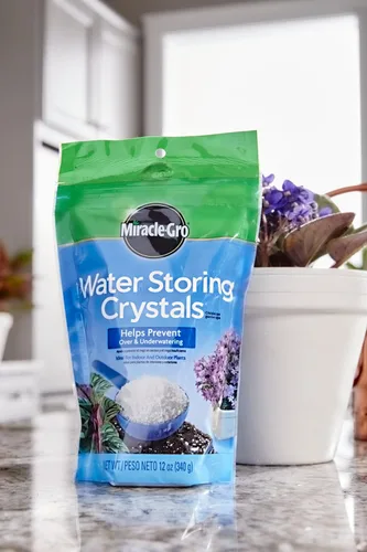 Vista 2 de Miracle-Gro Cristales para almacenar agua, 12 onzas