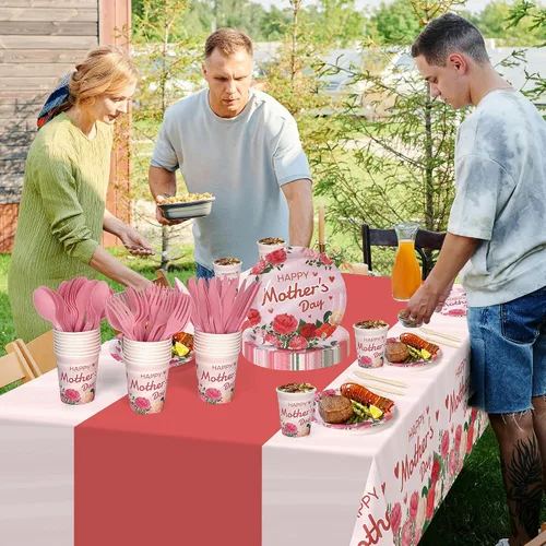 Vista 3 de Childom Decoraciones del Día de la Madre para fiestas, 132 platos desechables para el Día de la Madre, mantel, tazas, cuchillos, cucharas, tenedores