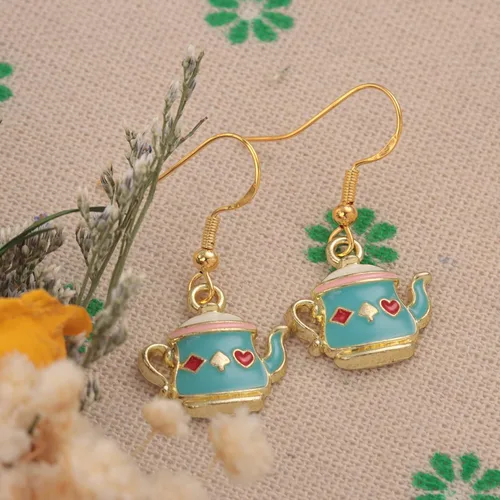 Vista 4 de Regalos temáticos de tetera para mujer, aretes de Wonder Land, mini tetera ornamental, tetera de burbujas, aretes de tetera verde, Acero inoxidable