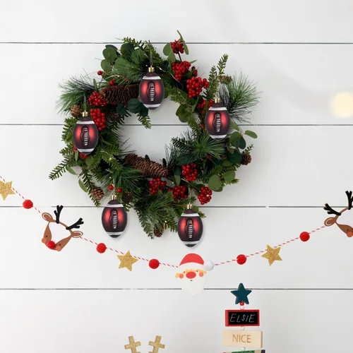 Vista 8 de Toyvian 6 adornos de fútbol de Navidad, decoraciones de bolas de árbol de Navidad para deportes de fútbol, decoraciones de fiesta de Navidad