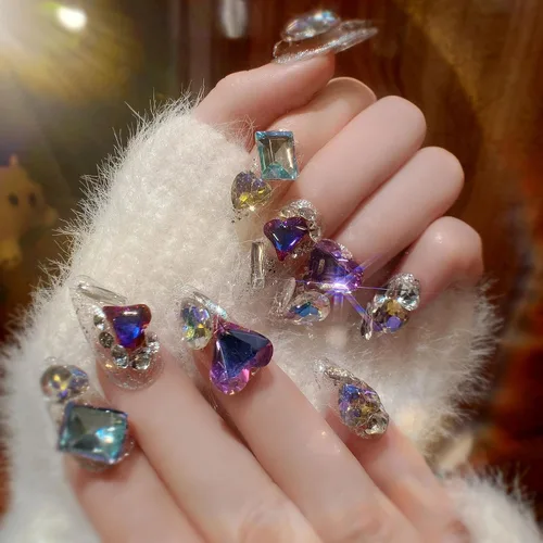 Vista 2 de QQPPOLIU Uñas postizas medianas a presión con forma de almendra, uñas postizas hechas a mano con pegamento con diamantes de imitación grandes 3D