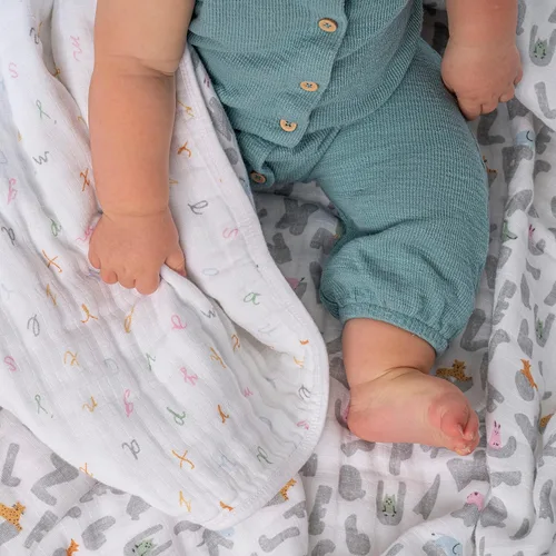 Vista 5 de aden + anais Essentials Manta de Ensueño, Mantas de Muselina para Bebé para Niñas y Niños, Manta Ligera Ideal para Recién Nacidos en Guardería