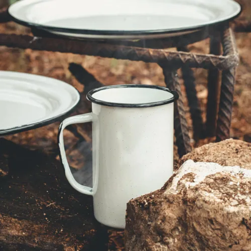 Vista 4 de Cinsa Taza de acero esmaltado de 20 onzas (juego de 6) – Tazas grandes y duraderas para uso en interiores y exteriores, aptas para horno y fuego