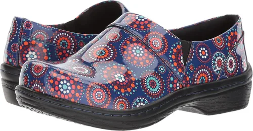 Vista 13 de KLOGS Calzado de mujer Mission diseño cerrado Zueco de enfermería Negro Smooth Wnstn