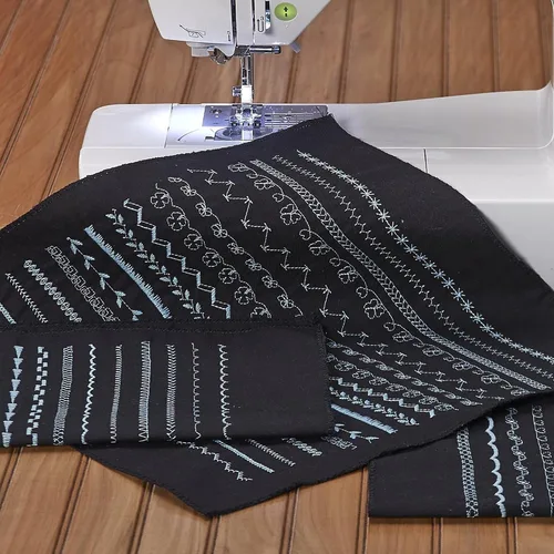 Vista 8 de Brother SE1900 Máquina de coser y bordar, 138 diseños, 240 puntadas integradas, computarizada, área de bastidor de 5" x 7", pantalla táctil LCD