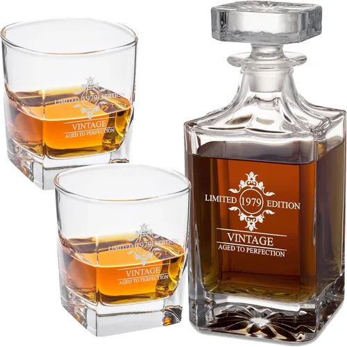 Vista 7 de Personalized Whiskey Decanter Set with Glasses - 7 Design Options - Custom Engraved Liquor 27 oz, Bourbon Decanter for Men Dad Birthday Graduation