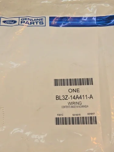 Vista 2 de Mazo de cables para cámara trasera original para Ford F-150 2011-2014. BL3Z-14A411-A BL3Z-14A411-A.
