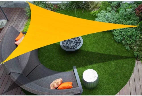 Vista 2 de Alion Home Toldo parasol tejido triangular impermeable de 10 x 10 x 10 pies en colores vibrantes (amarillo mango)