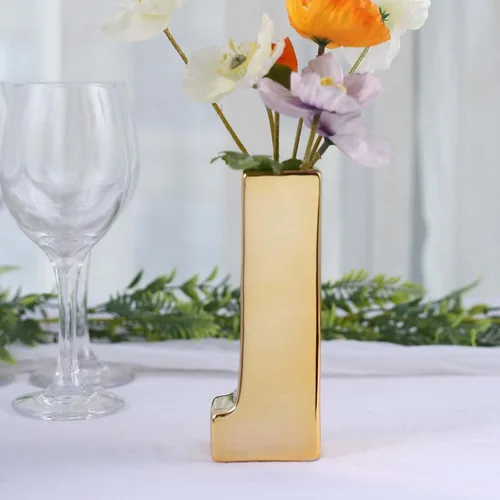 Vista 16 de Efavormart.com Maceta de cerámica chapada en oro brillante de 6" con escultura de letra B, florero para plantas de brotes, pieza central de mesa