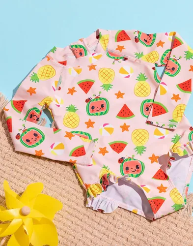 Vista 3 de Cocomelon Traje de baño para niñas y niños pequeños con volantes rosados