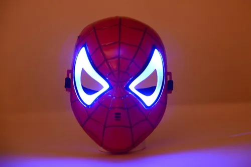 Vista 5 de REINDEAR - Máscara de ojos de superhéroe con luz LED