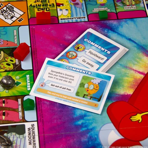 Vista 7 de Monopoly Spongebob Squarepants Meme Edition Basado en el programa de Nickelodeon Con memes familiares de ubicaciones, episodios y personajes
