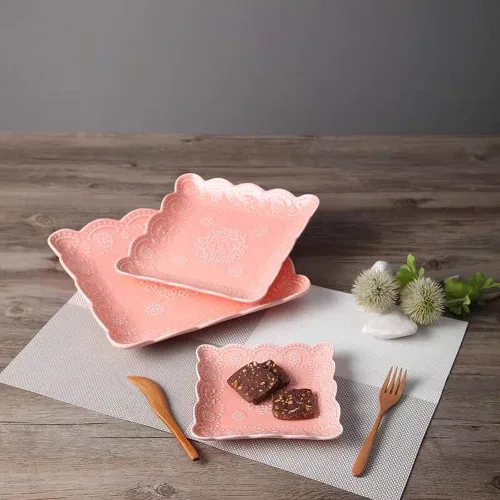 Vista 5 de Eplze YBK Tech - Elegante plato cuadrado de encaje en relieve, plato de postre de porcelana de hueso para desayuno o té de la tarde
