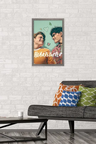Vista 2 de Trends International Netflix Heartstopper: Temporada 1 - Póster de pared de una hoja Versión enmarcada Barnwood