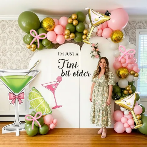 Vista 5 de Juego de guirnalda de globos de martini de limonada A Tini Bit para decoración de fiesta mayor, 130 globos rosa, verde y blanco, globo de vidrio