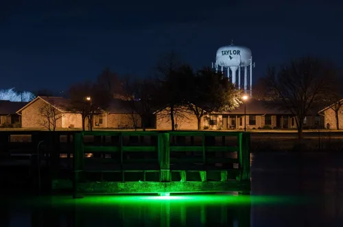 Vista 7 de Green Blob Outdoors Nueva Luz de Pesca Submarina de 110 Voltios para Muelles, LED con Temporizador de Fotocélula y Control Remoto, Luz Atrayente
