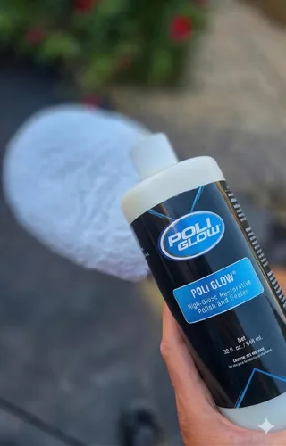 Vista 12 de Poli Glow Kit de Pulimento para Barcos y Vehículos Recreativos con Guante Aplicador - Pulimento de Fibra de Vidrio de Alto Brillo de 32 oz