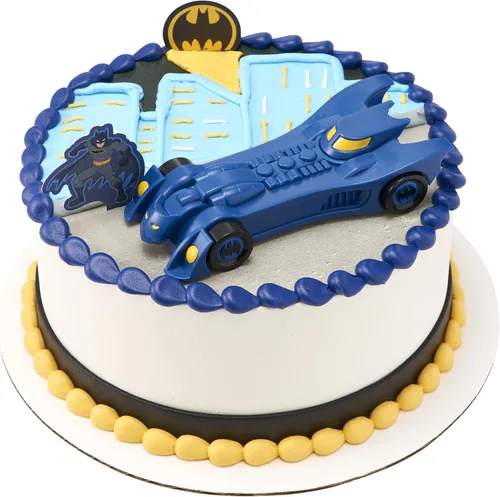Vista 3 de DecoPac Batman Into Action DecoSet, Batman Cake Topper, Batmobile y Batman Pics Set de 3 piezas