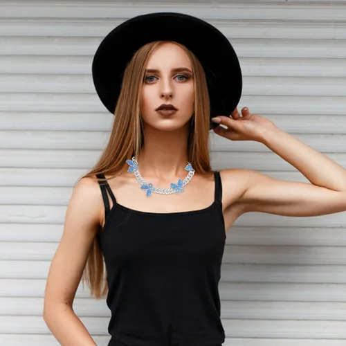 Vista 2 de YBMYCM - Collar cubano de mariposa, collares de cristal, cadena de eslabones cubanos, mariposa brillante para mujeres y hombres, joyería de rapero
