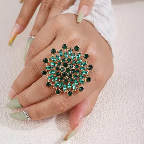 Vista 7 de Jumwrit Anillo redondo grande, anillo de flor de diamantes de imitación verde, anillo de banda de envoltura abierta, anillo de dedo ajustable