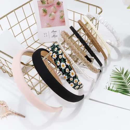 Vista 6 de TOBATOBA Juego de 9 diademas de moda para mujeres y niñas, diademas antideslizantes para cabello de mujer, diademas de perlas de flores