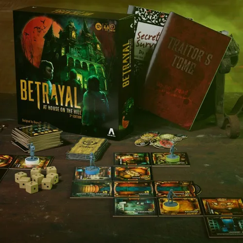 Vista 3 de Avalon Hill Hasbro Gaming Betrayal at The House on The Hill - Juego de mesa cooperativo de 3ª edición, para edades de 12 años en adelante, 3-6