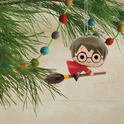 Vista 6 de Hallmark Harry Potter Quidditch Adorno de Navidad, multicolor, 0002HCM9463