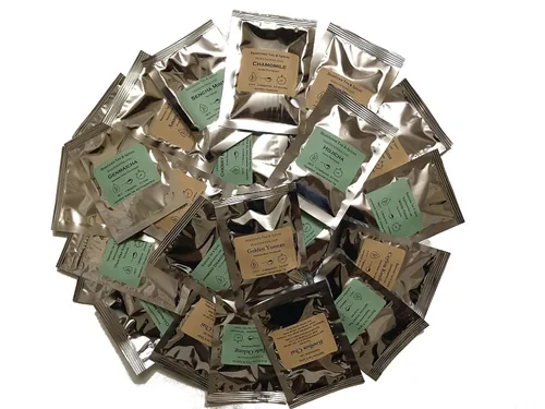 Vista 2 de Beantown Tea & Spices - Paquete económico de muestras de té. 30 muestras de té gourmet de hojas sueltas y 100 filtros. Paquete variado. Gran idea