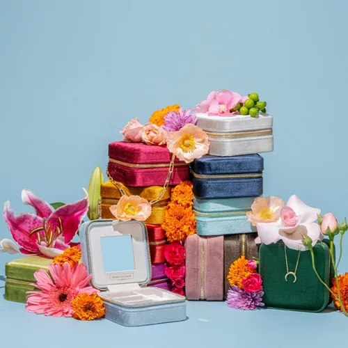 Vista 8 de Joyeros de viaje de terciopelo afelpado para mujer, caja organizadora de joyas, estuche pequeño de viaje para joyería , organizador de aretes