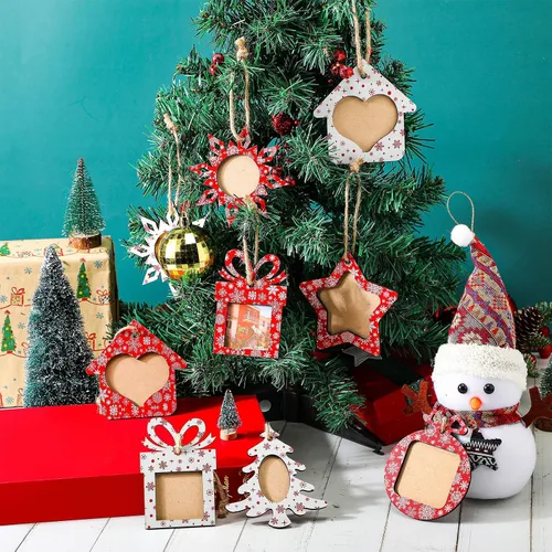 Vista 6 de 12 piezas de adornos de Navidad, marcos de fotos de copo de nieve de madera para árbol de Navidad, pequeños marcos de fotos colgantes para árbol