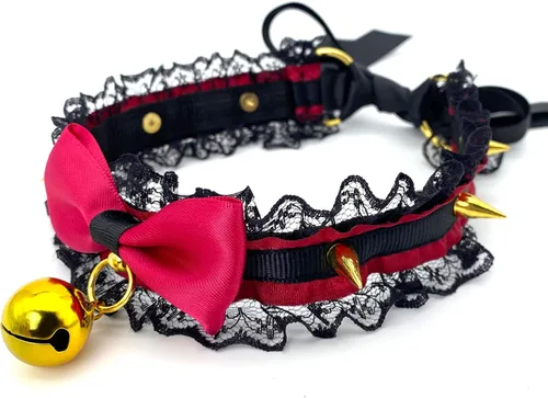 Vista 2 de EverGlimp Gargantilla gótica negra y roja para mujer, encaje vintage y tachuelas con lazo rojo, gatitonekololitabrujavampiro collar de gargantilla
