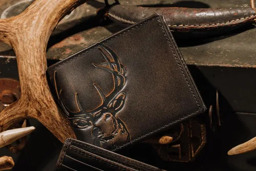Vista 4 de House of Jack Co. Billetera plegable para hombre Billetera de hombre para deportistas al aire libre Cuero de grano completo bruñido a mano